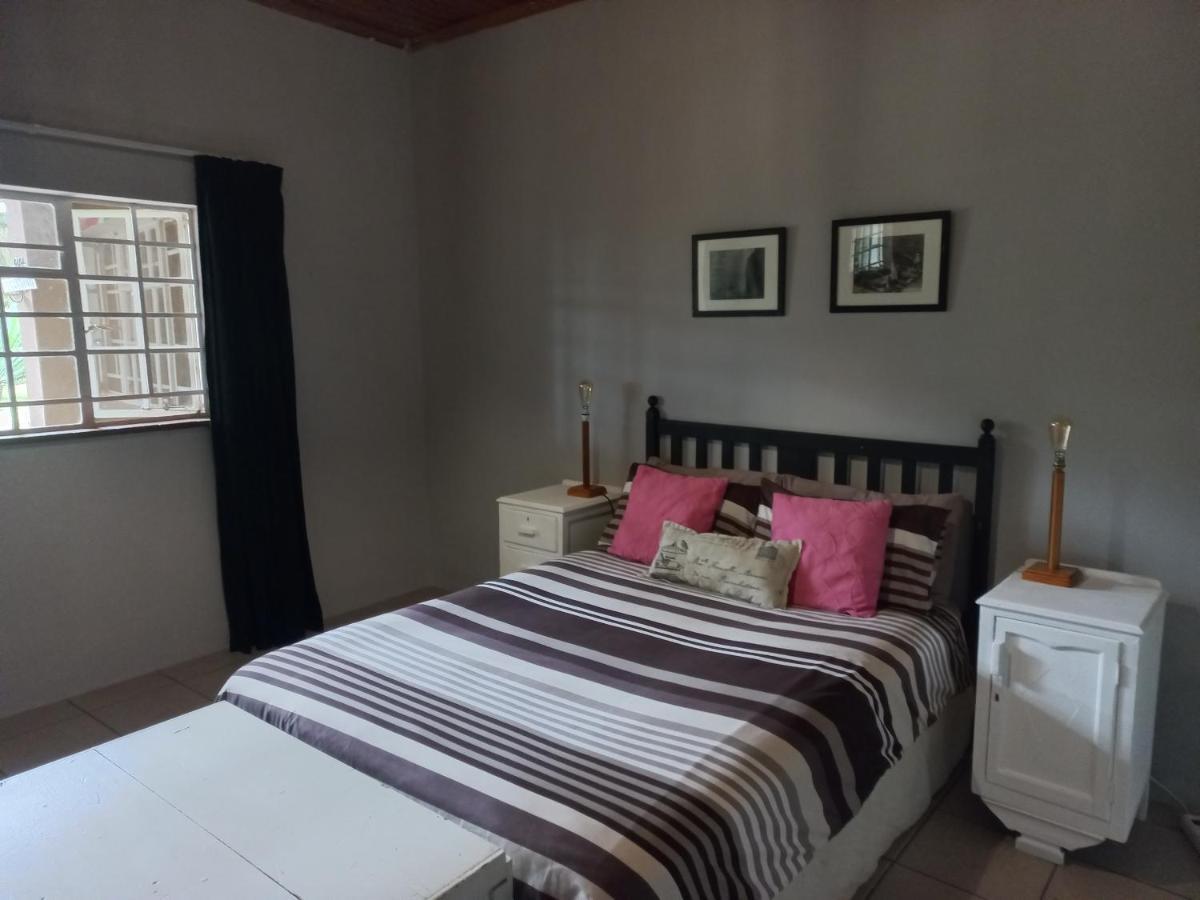 Orange Elephant Backpackers Hostel Addo Exterior photo