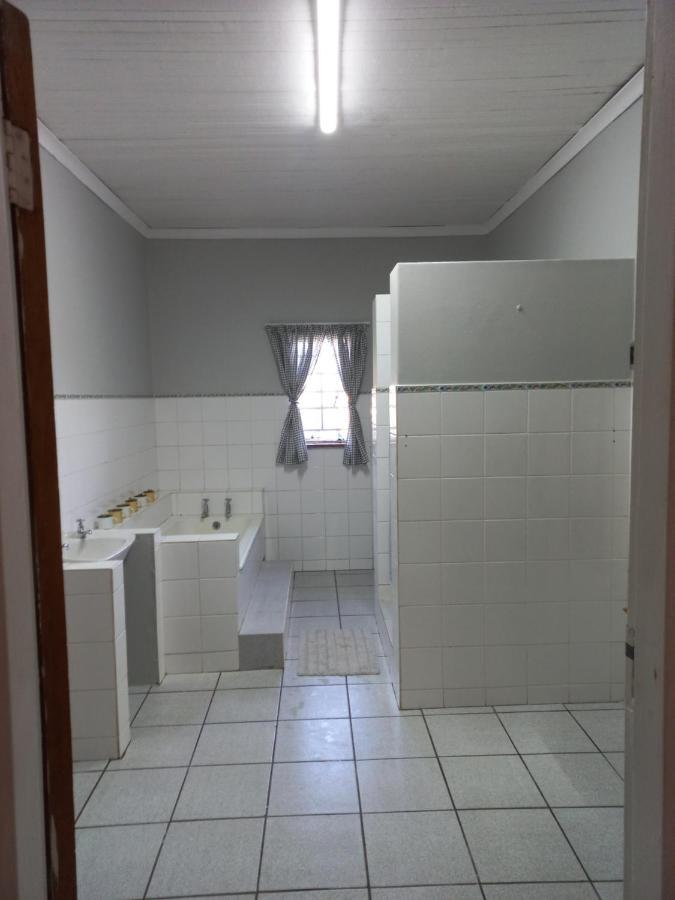 Orange Elephant Backpackers Hostel Addo Exterior photo