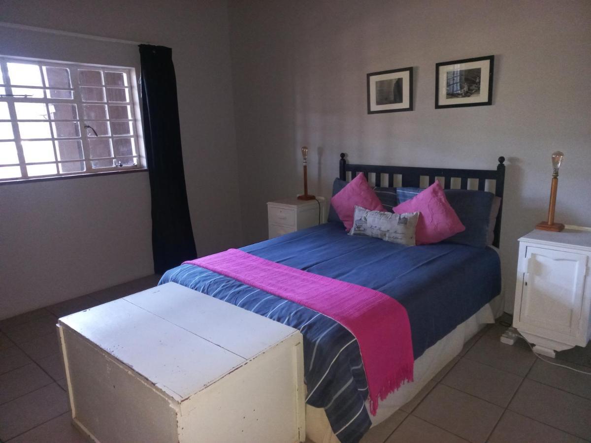 Orange Elephant Backpackers Hostel Addo Exterior photo